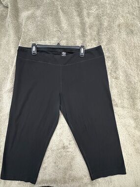 Athletic Works Black Capri Fitness Leggings